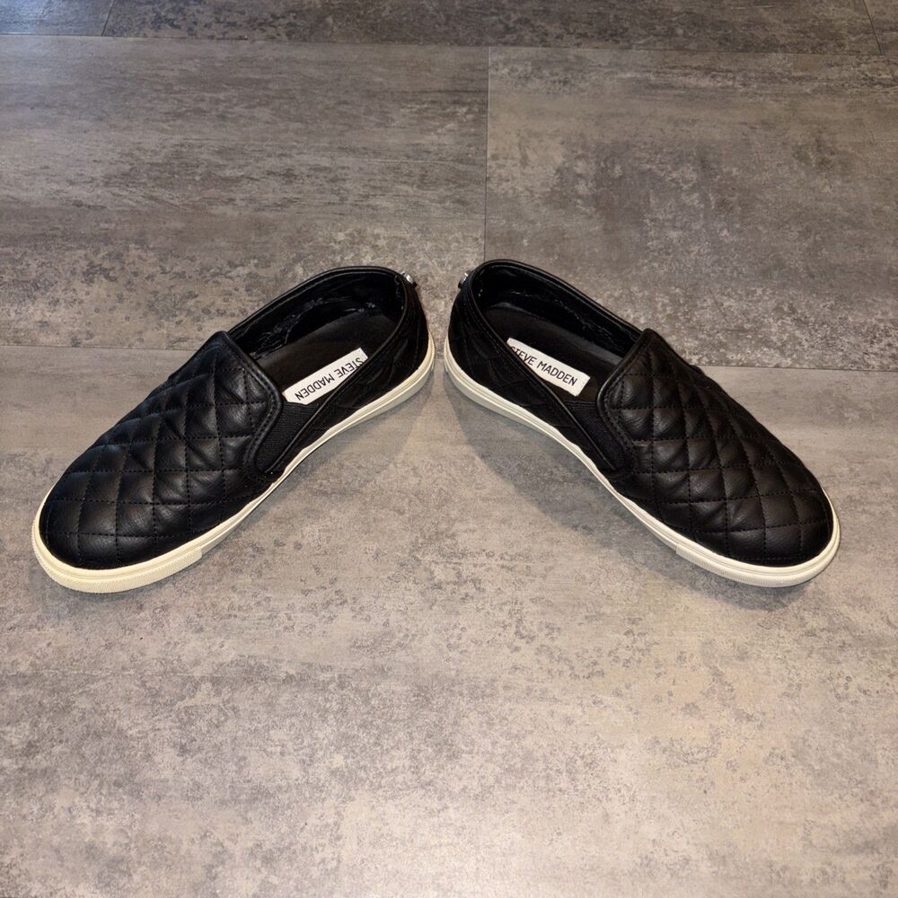 Steve Madden Size 6.5B Black Ecentrcq Quilted Faux Leather Slip-On Sneakers,